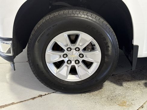 Used 2019 Chevrolet Silverado 1500 LT w/ All-Star Edition AWD/4WD image 13