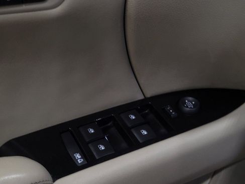 Used 2013 Cadillac XTS Premium image 27