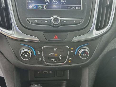 Used 2021 Chevrolet Equinox LT FWD image 15