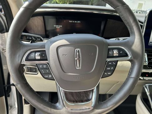 Used 2018 Lincoln Navigator Reserve w/ Technology Package AWD/4WD image 22
