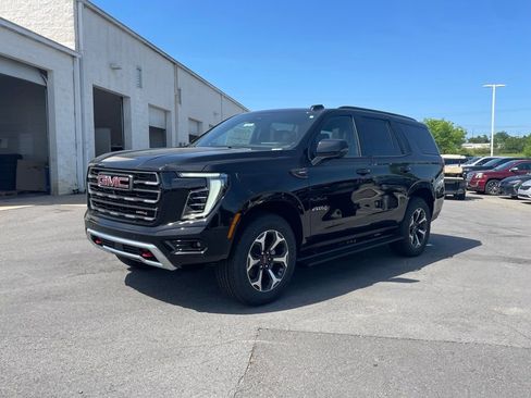 New 2026 GMC Yukon AT4 Ultimate AWD/4WD image 3