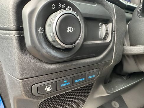 Used 2024 Jeep Wrangler Unlimited Rubicon 4xe AWD/4WD image 24