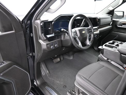 Certified 2024 Chevrolet Silverado 1500 LT image 12