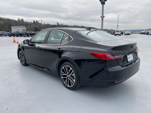 Certified 2025 Toyota Camry XLE image 10