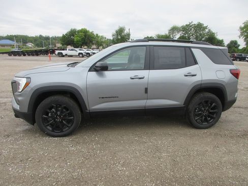 New 2026 GMC Terrain Elevation w/ Elevation Premium Package FWD image 9