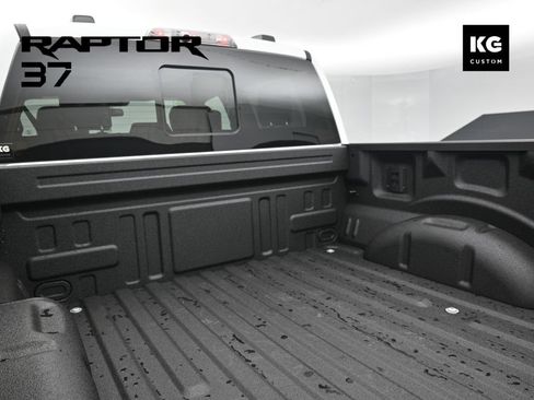 Used 2025 Ford F150 Raptor AWD/4WD image 23