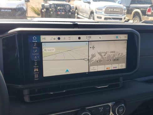 New 2026 Jeep Wrangler Rubicon w/ Technology Group image 19