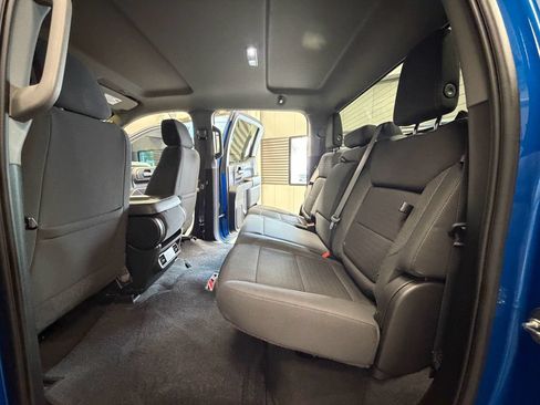 Used 2022 Chevrolet Silverado 1500 Custom Trail Boss w/ LPO, Dark Essentials Package AWD/4WD image 48