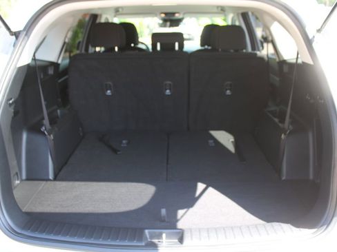 Used 2026 Kia Sorento LX FWD image 10