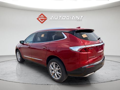 Used 2022 Buick Enclave Premium w/ Experience Buick Package FWD image 3
