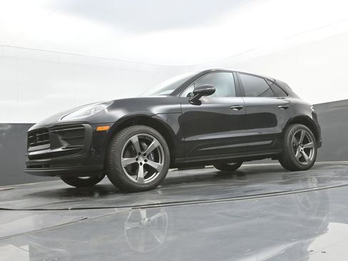 New 2025 Porsche Macan image 24