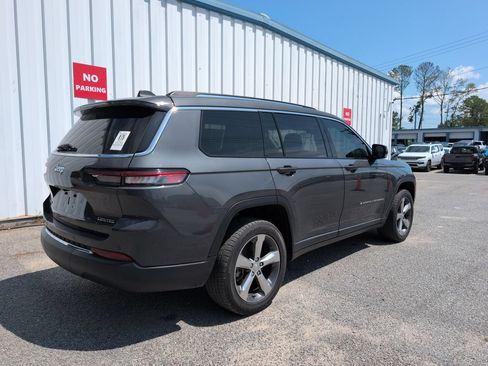 Used 2022 Jeep Grand Cherokee L Limited AWD/4WD image 8