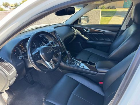 Used 2018 INFINITI Q50 Luxe image 5