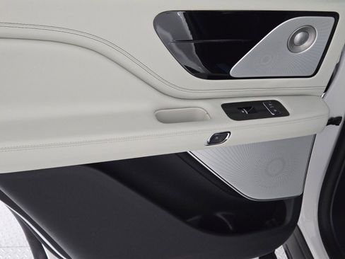 New 2026 Lincoln Aviator Black Label w/ Dynamic Handling Package AWD/4WD image 23