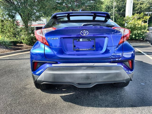 Used 2019 Toyota C-HR XLE FWD image 7