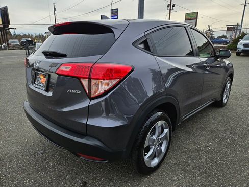 Used 2018 Honda HR-V LX image 14