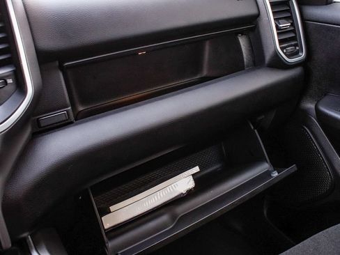 Used 2023 RAM 1500 Big Horn AWD/4WD image 18