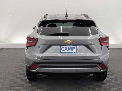 New 2026 Chevrolet Trax LT w/ Driver Confidence Package image 5