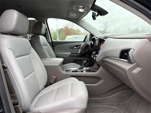 Used 2020 Chevrolet Traverse Premier w/ LPO, Floor Liner Package image 22