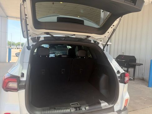 Used 2025 Ford Escape ST-Line FWD image 27