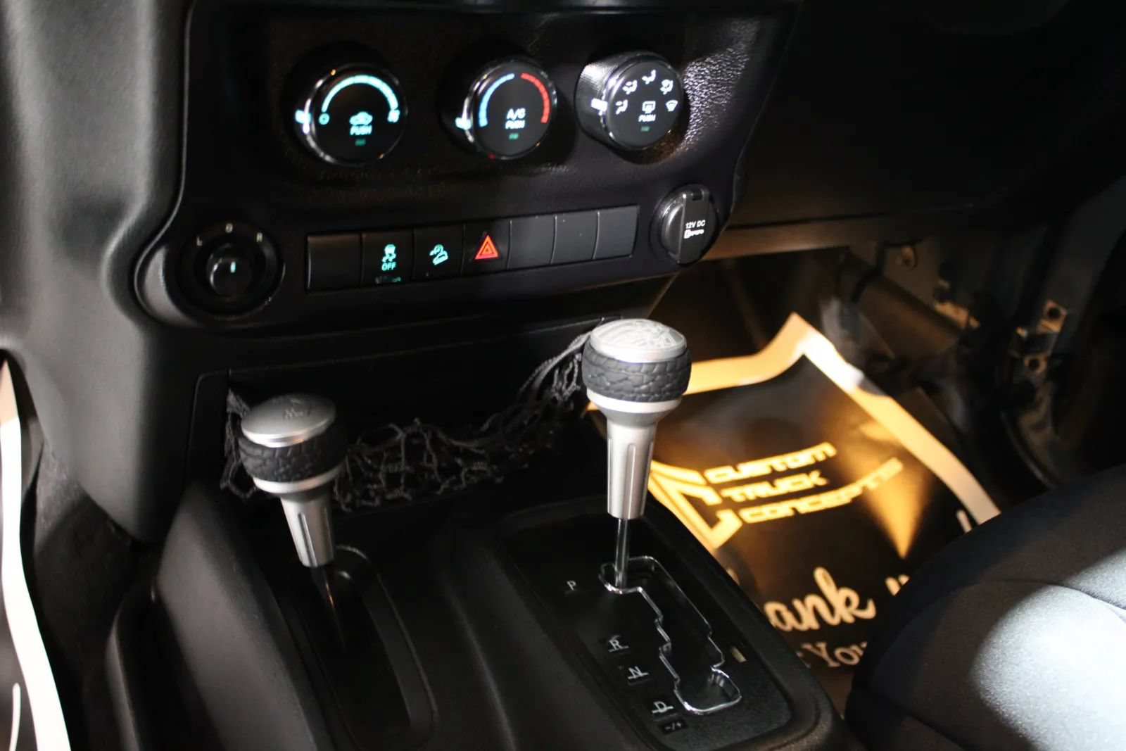 Used 2015 Jeep Wrangler Unlimited Sport w/ Quick Order Package 24S AWD/4WD image 33