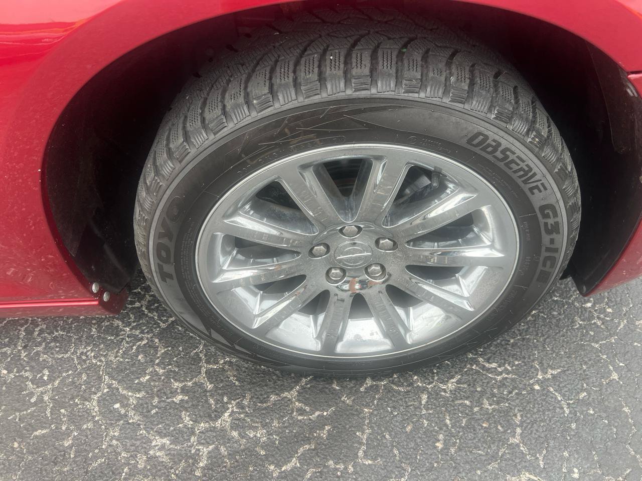 Used 2014 Chrysler 300 C RWD image 26