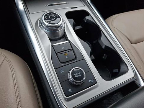 Certified 2023 Ford Explorer XLT w/ Equipment Group 202A image 15