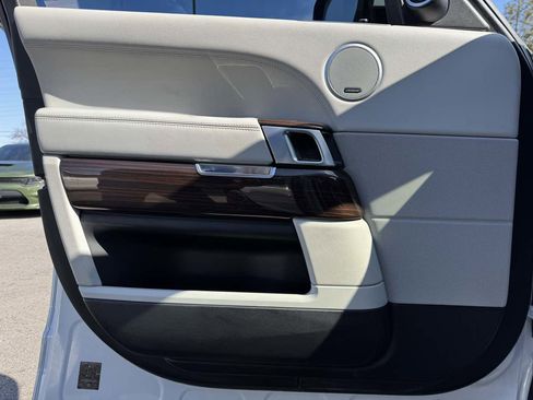 Used 2017 Land Rover Range Rover Supercharged image 26