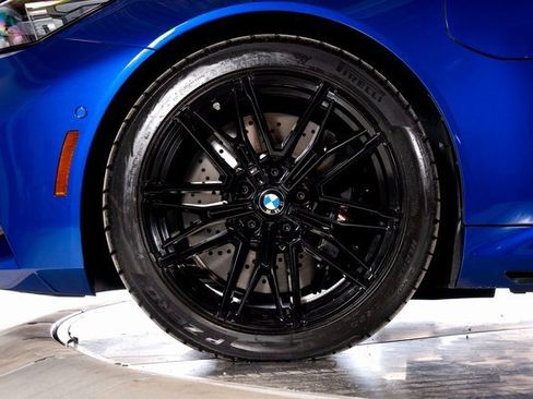 Used 2025 BMW M5 w/ Carbon Package image 13