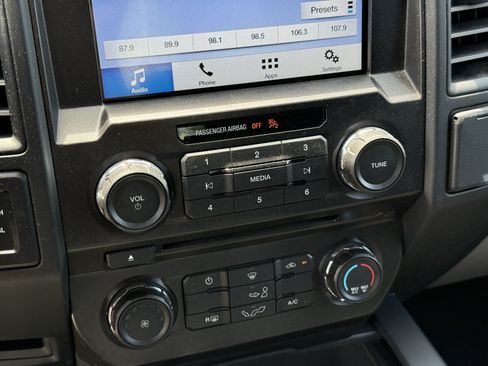 Used 2018 Ford F150 XL w/ Equipment Group 101A Mid AWD/4WD image 22