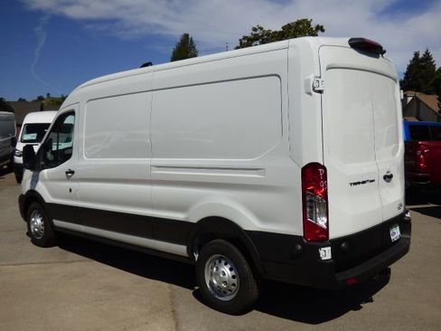 New 2026 Ford Transit 250 148 Medium Roof w/ Load Area Protection Package image 5