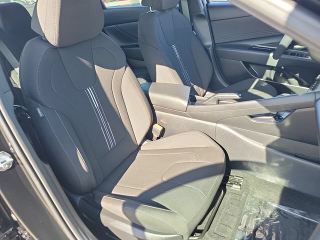 Certified 2026 Hyundai Elantra Sport w/ Cargo Package FWD image 21