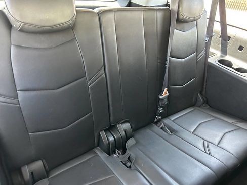 Used 2017 Cadillac Escalade ESV Premium Luxury RWD image 15