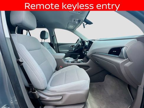 Used 2019 Chevrolet Traverse LT FWD image 24