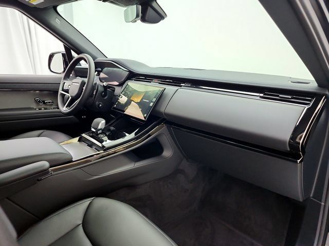 New 2026 Land Rover Range Rover Sport SE AWD/4WD image 17