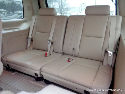 Used 2013 Chevrolet Tahoe LTZ image 23