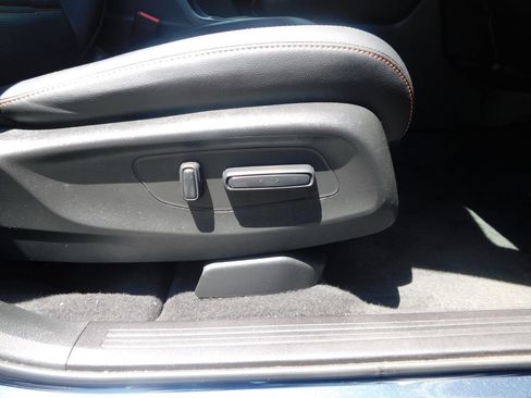 Used 2025 Honda CR-V Sport Touring image 19