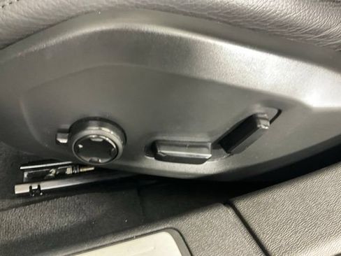 Certified 2022 Volvo S60 B5 Inscription AWD/4WD image 29