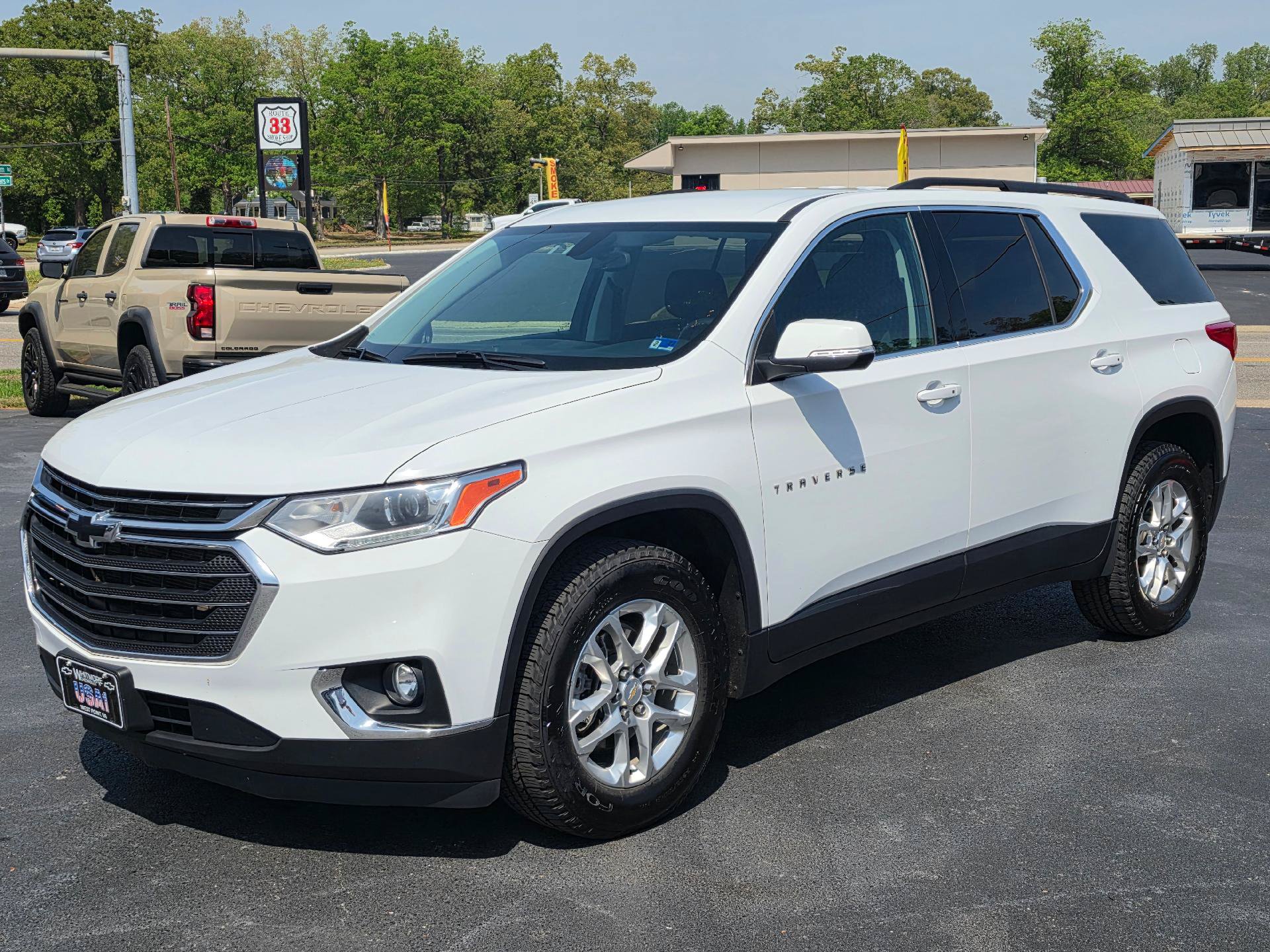 Used 2021 Chevrolet Traverse LT AWD/4WD image 1