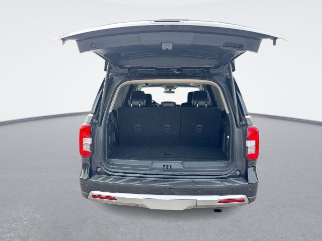 Used 2023 Ford Expedition XLT RWD image 25
