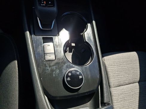 Used 2023 Nissan Rogue SV AWD/4WD image 24