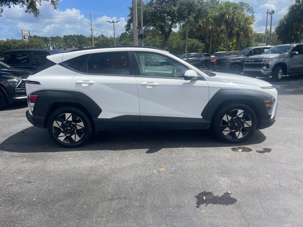 Used 2025 Hyundai Kona SEL FWD image 7