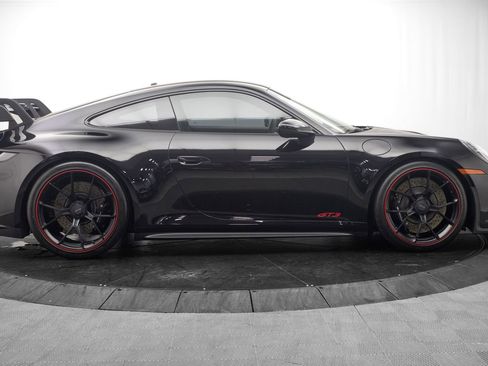 Used 2022 Porsche 911 GT3 RWD image 2