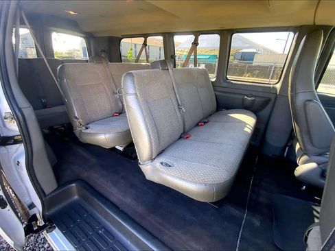 Used 2019 Chevrolet Express 3500 LT w/ LT Preferred Equipment Group image 12