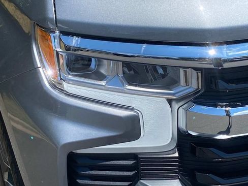 Used 2023 Chevrolet Silverado 1500 LT AWD/4WD image 4