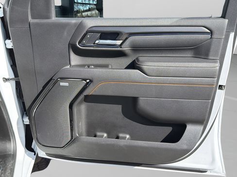 Used 2026 GMC Sierra 2500 AT4 image 34