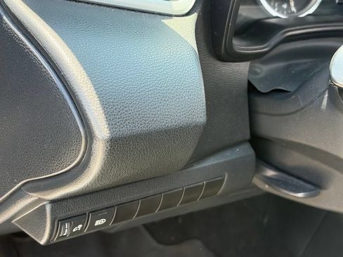 Used 2022 Toyota Corolla LE FWD image 6