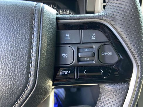 Used 2023 Toyota Tundra Limited AWD/4WD image 33