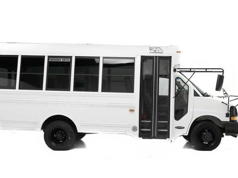 Used 2004 Chevrolet Express 3500 w/ School Bus Package RWD image 5