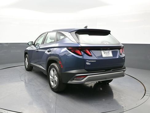 Certified 2025 Hyundai Tucson SE image 8